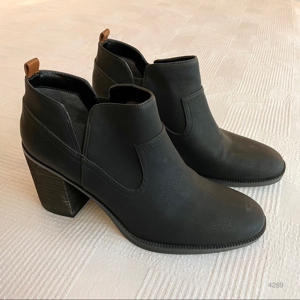 New Dr. Scholl’s Black Leather Block Heeled Ankle Booties Size 9